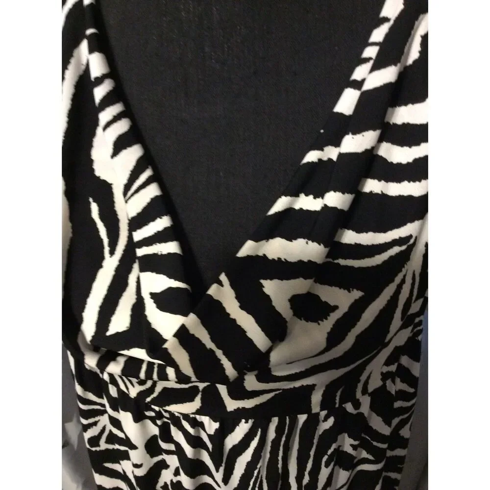 New NWT Inc International V Neck Sleeveless Zebra Print Dress Sized Medium M